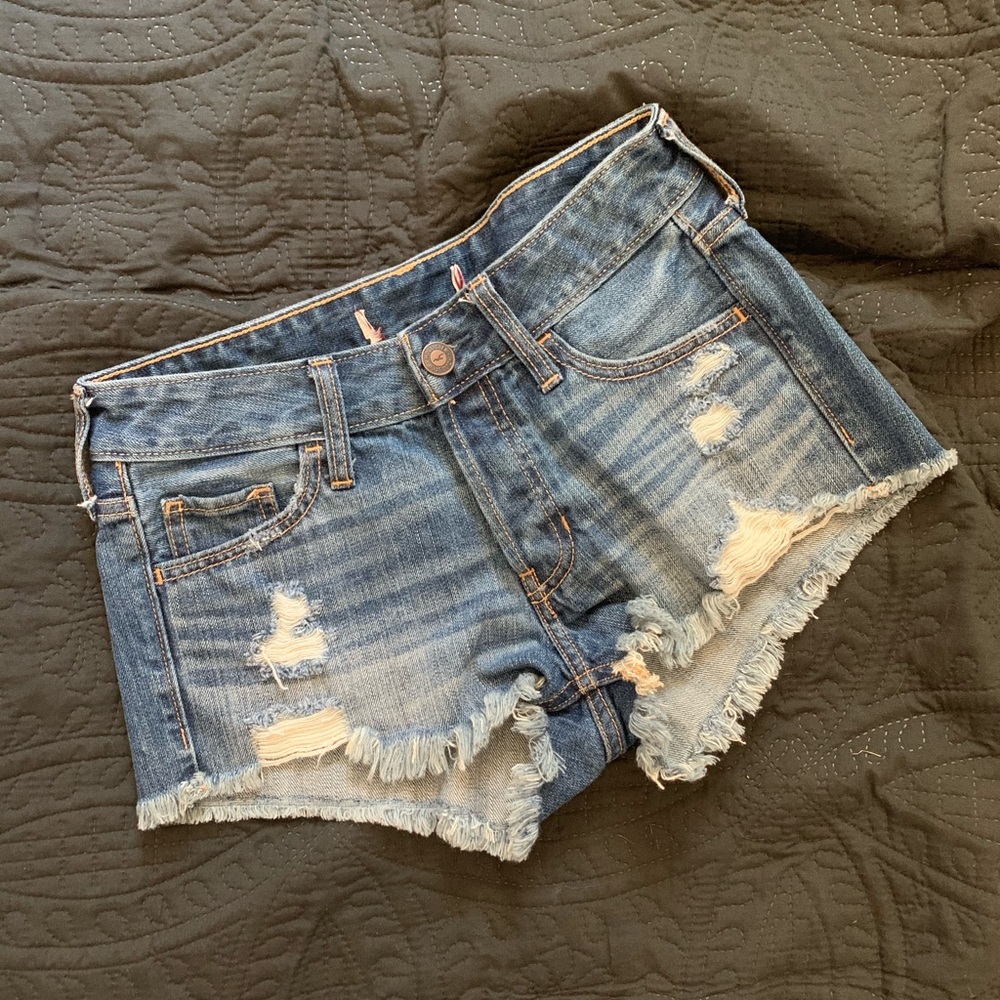 Boyfriend fit jean shorts